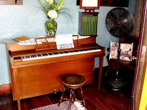 Alaska Heritage House Bed And Breakfast フェアバンクス エクステリア 写真