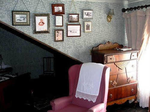 Alaska Heritage House Bed And Breakfast フェアバンクス エクステリア 写真
